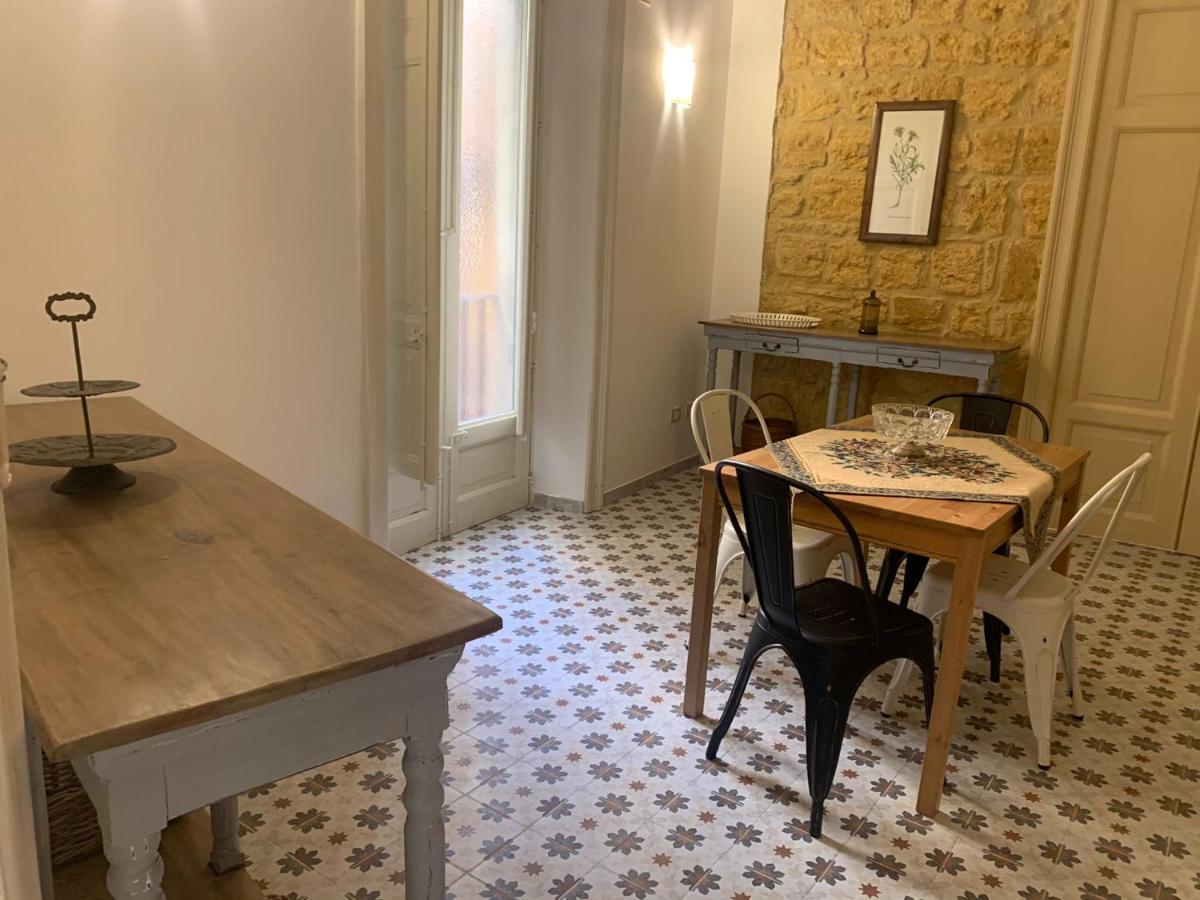 Charme In Centro - Tourist Rental Agrigento Zewnętrze zdjęcie